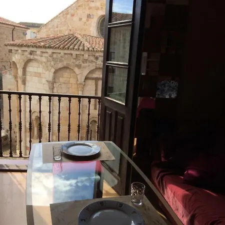 شقة Casa Santa Maria La Nueva Con Aire Acondicionado *